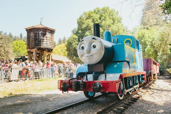 Life size thomas the clearance train